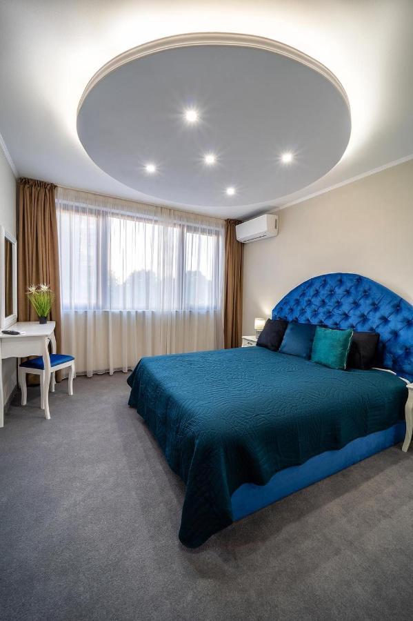 Hotel Rivera 多布里奇 外观 照片